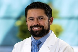 Dr. Johnatan Figueroa Padilla