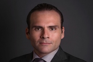 Dr. Ubaldo Carpinteyro Espín