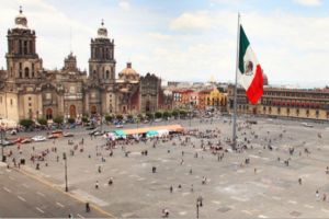 Plaza de la Constitución places to visit in mexico city 