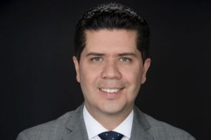 Dr. Raúl Pérez Cerezo