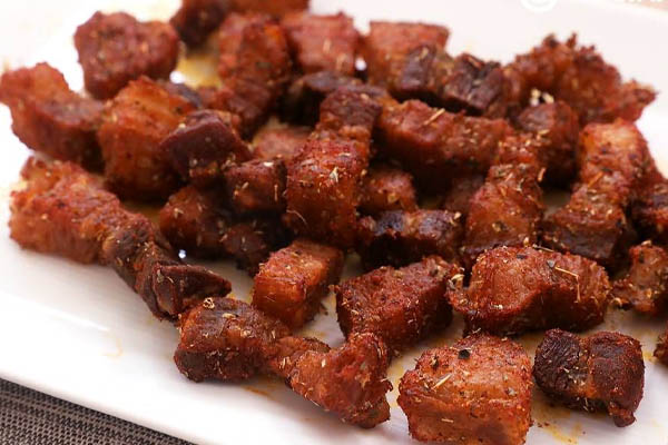 Chicharronería Mendez Jr chicharrones dish