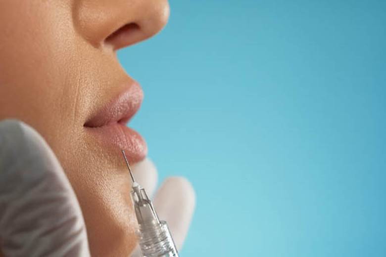 botox-injection-cosmetic-lips