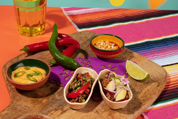beautiful-decoration-party-mexican-food