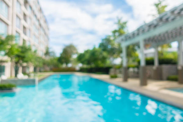Abstract-blur-blur-pool